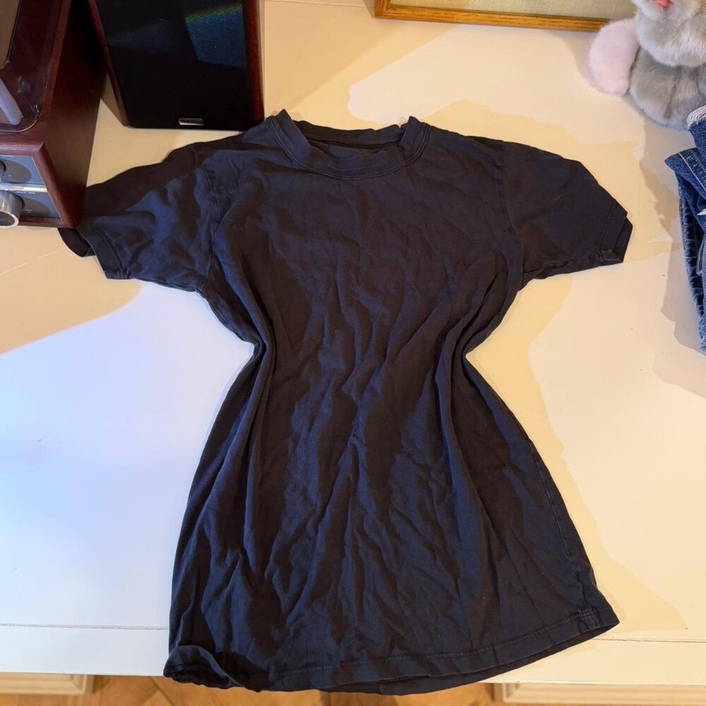 Black t-shirt